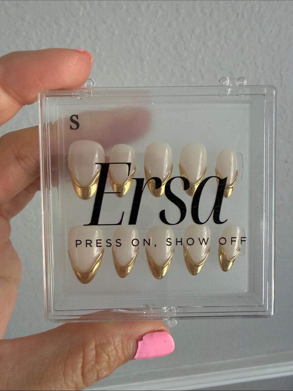 Gold-Tip Nude Press-On Nail Set